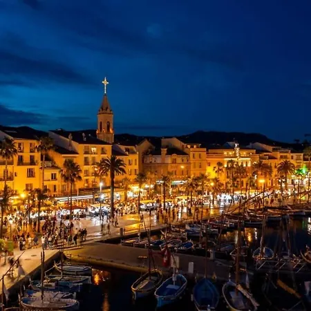 Piscine - à Pieds - Tennis - Basket - Pétanque - Parking Privé - Matelas De Qualité -appartement 4 Personnes à Sur - Proche Bandol Appartamento *